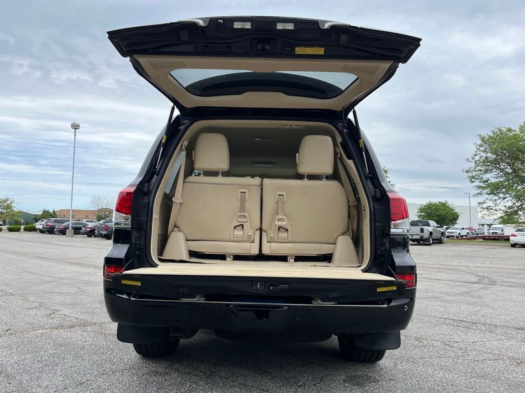 2013 Lexus LX — photo 21