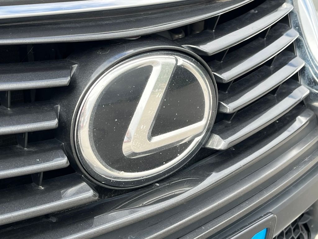 2014 Lexus IS — photo 5