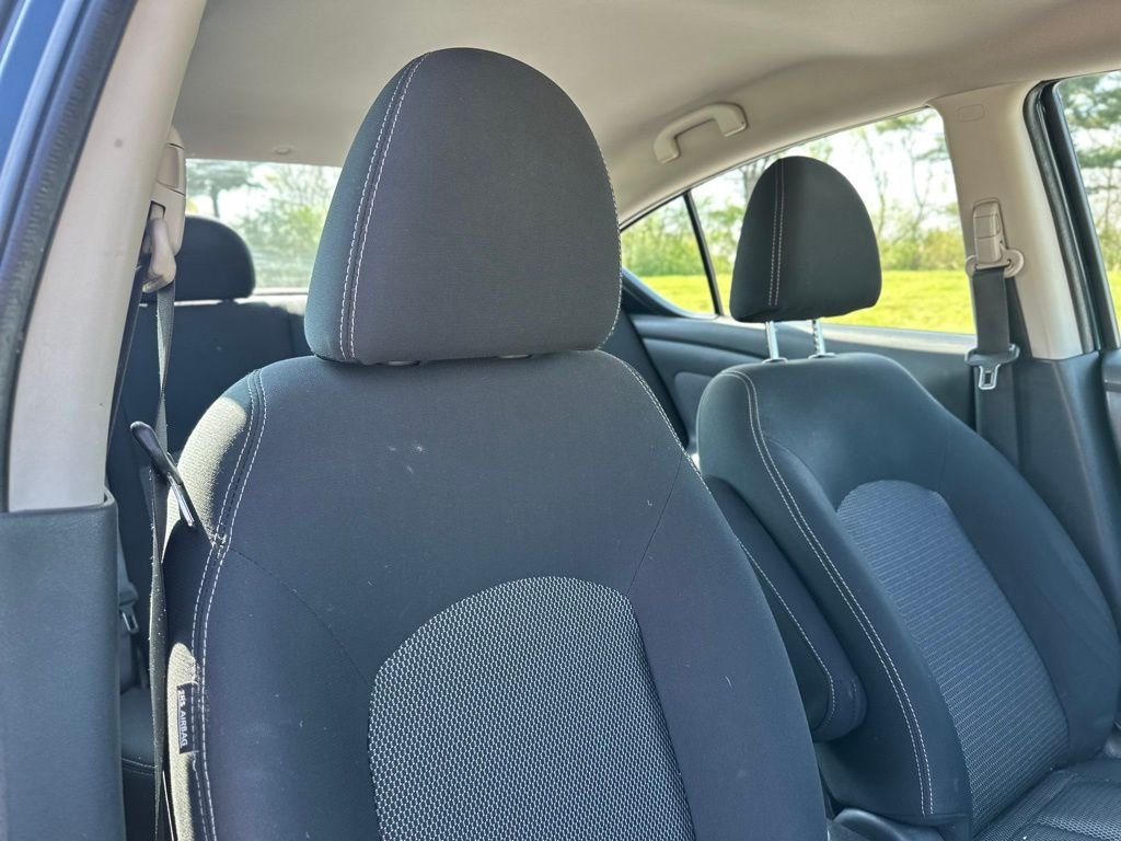 2015 Nissan Versa — photo 18