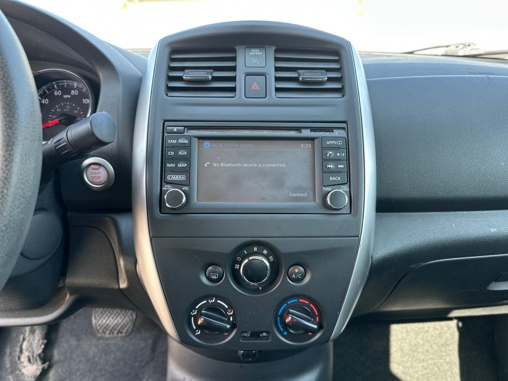 2015 Nissan Versa — photo 26