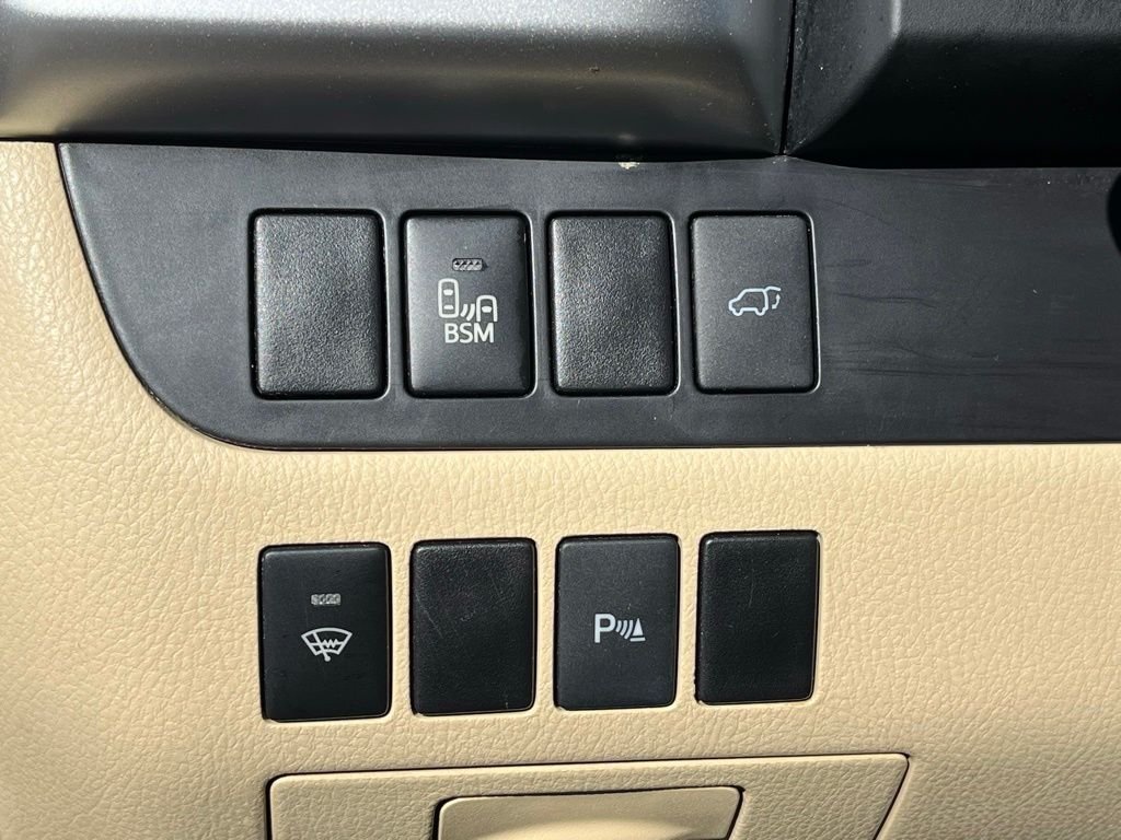 2016 Toyota Highlander — photo 30