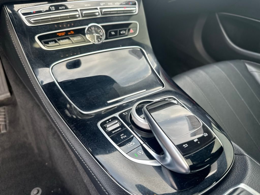 2017 Mercedes-Benz E-Class — photo 32