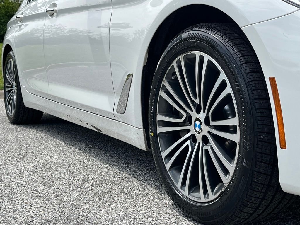 2018 BMW 5 Series — photo 4
