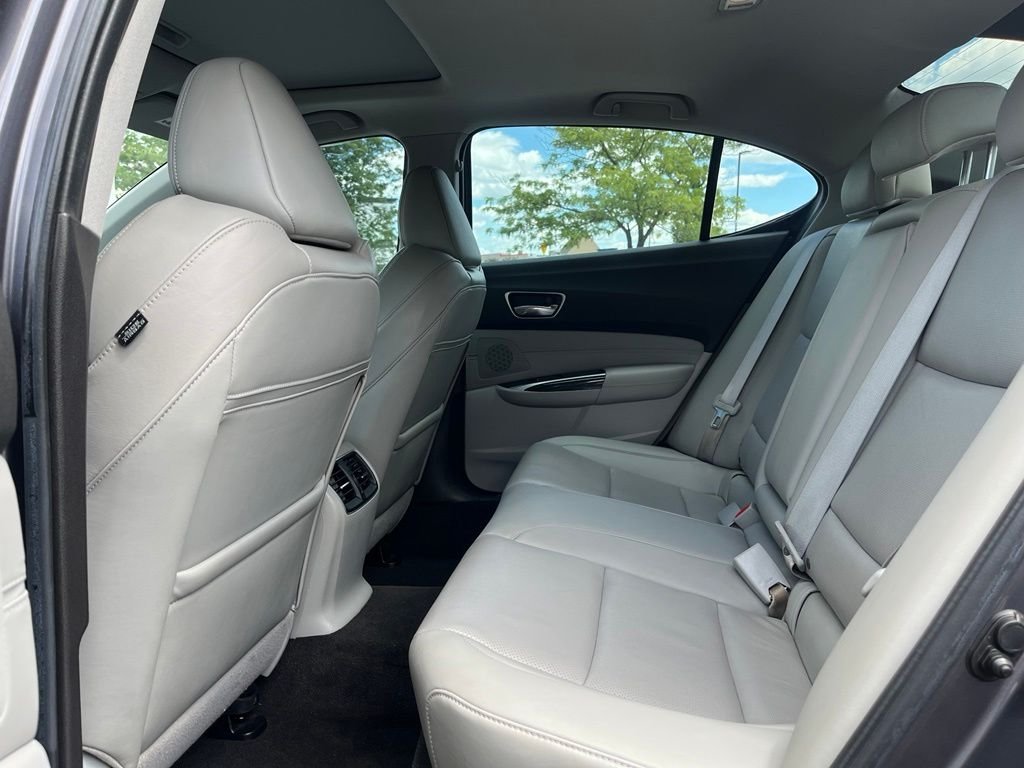 2019 Acura TLX — photo 13