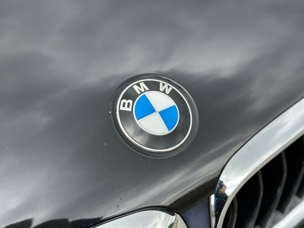 2019 BMW 5 Series — photo 8