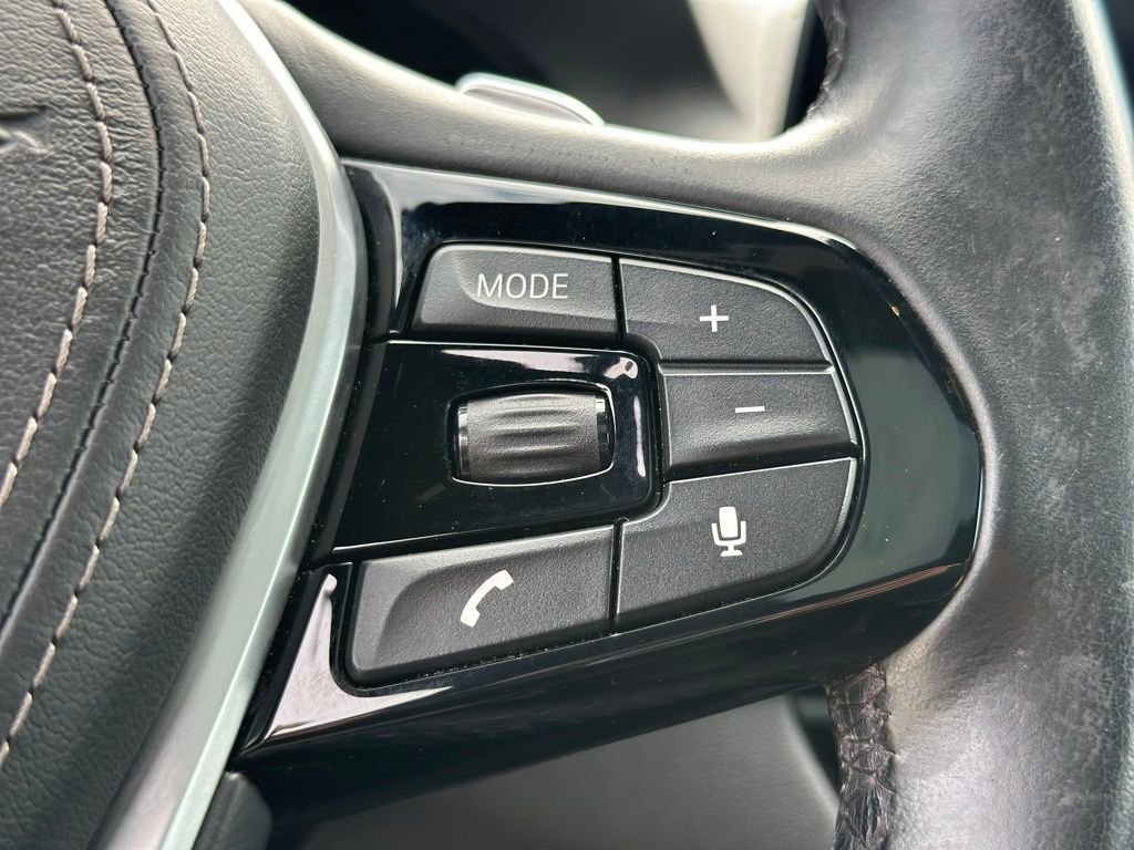 2019 BMW 5 Series — photo 26