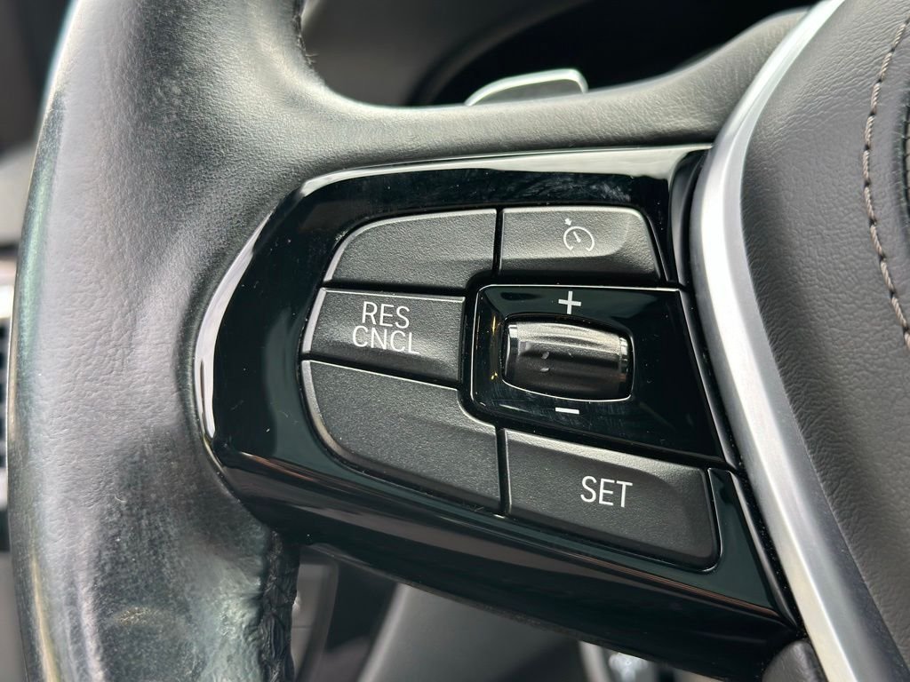 2019 BMW 5 Series — photo 27