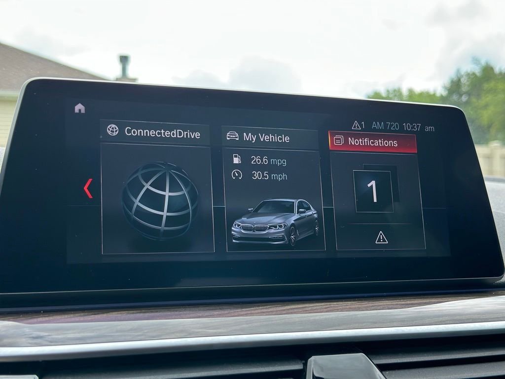2019 BMW 5 Series — photo 32