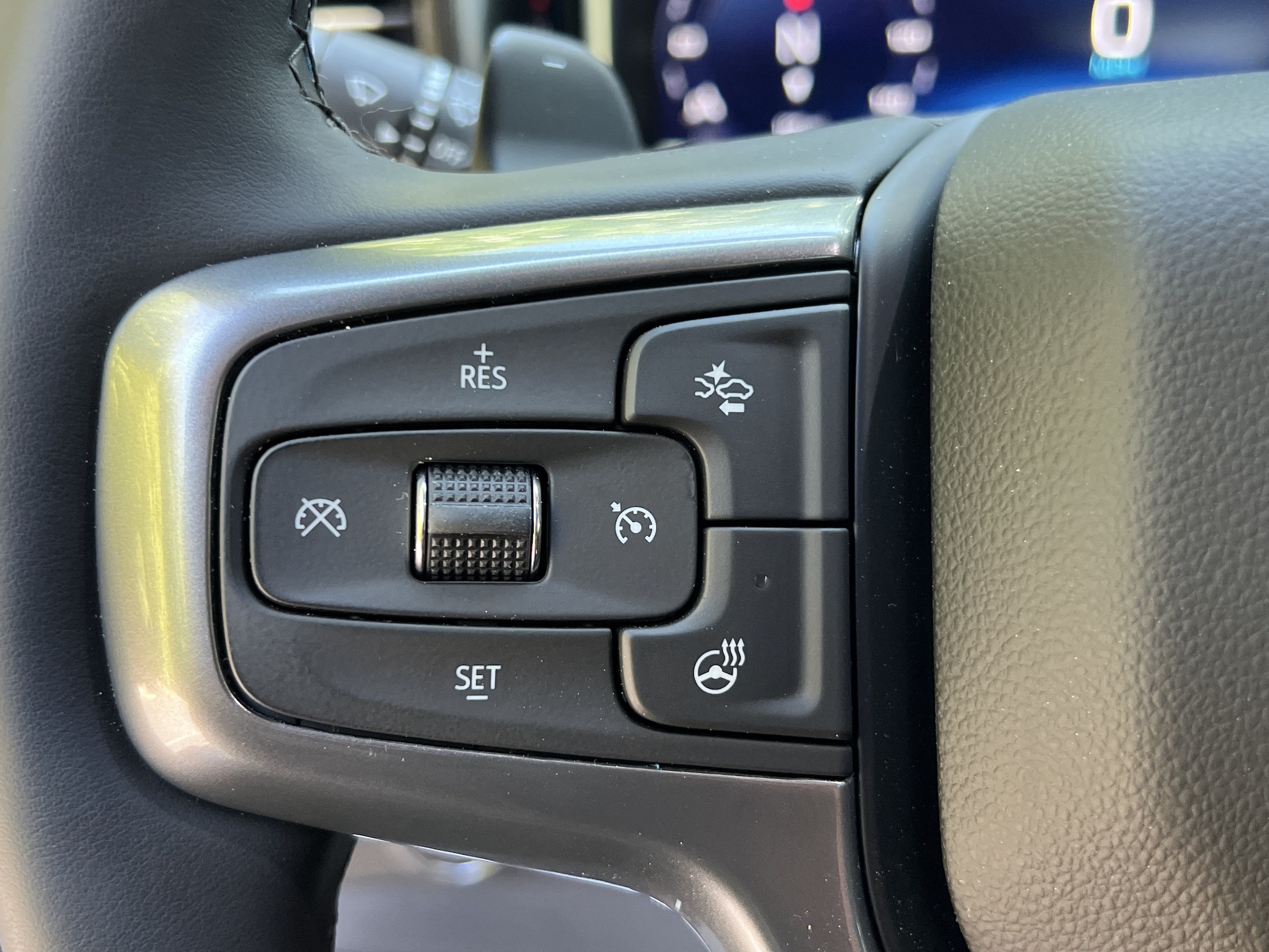 2025 Chevrolet Silverado 1500 — photo 16