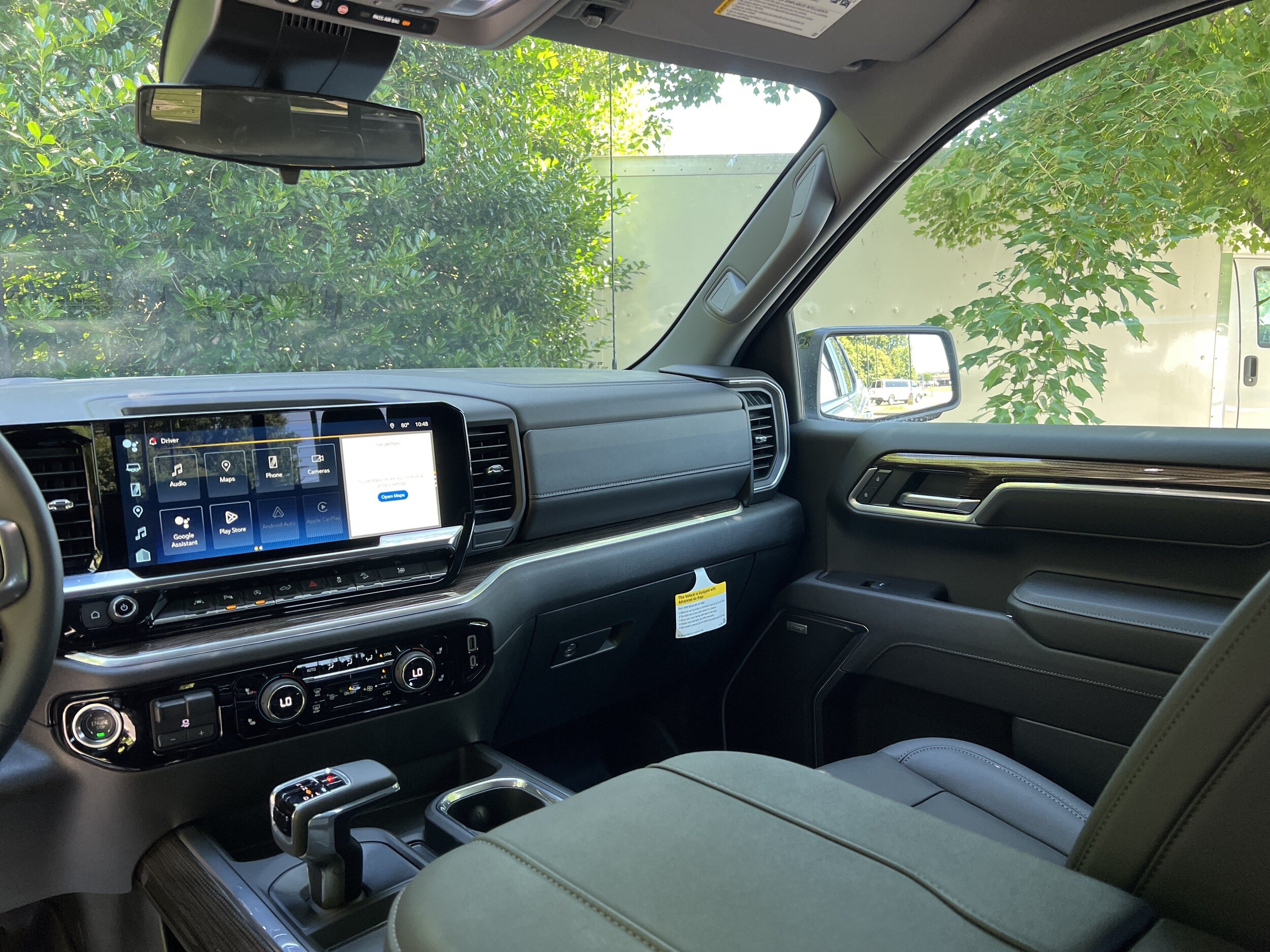 2025 Chevrolet Silverado 1500 — photo 18