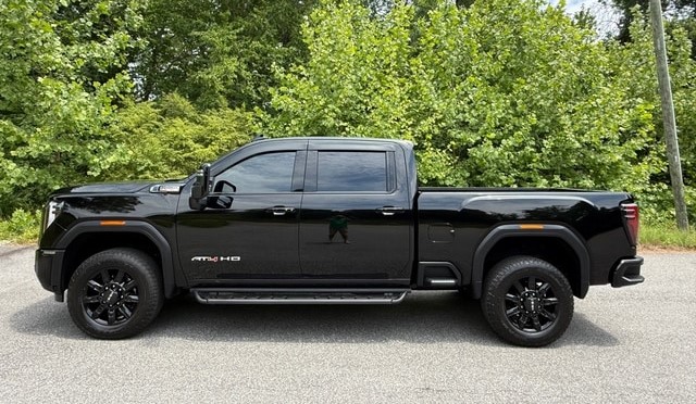 2025 GMC Sierra 2500HD — photo 3